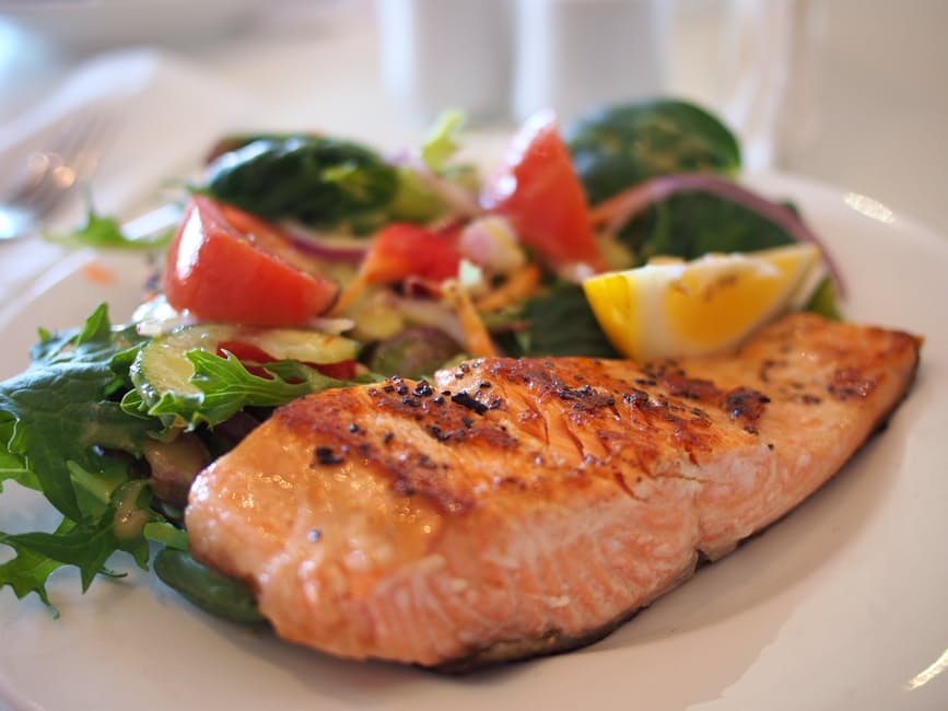 20 Ways to Eat More Fat | fish fat