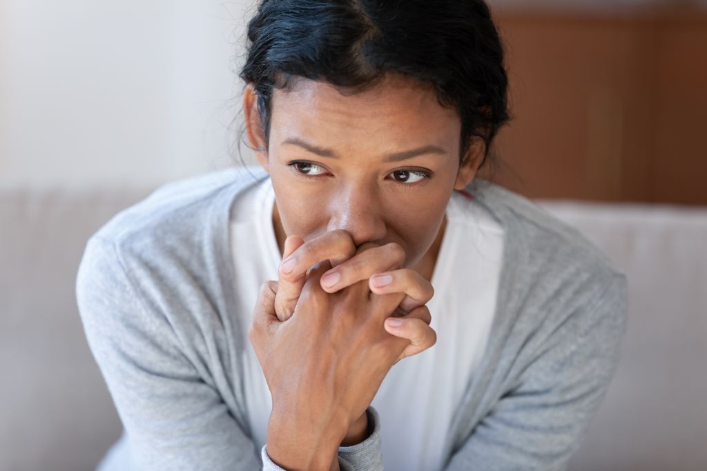 Mold Illness Symptoms: Mold Toxicity vs. Mold Allergy | Mold Illness Symptoms woman worrying about her mold illness symptoms Mold Illness Symptoms - woman worrying about her mold illness symptoms